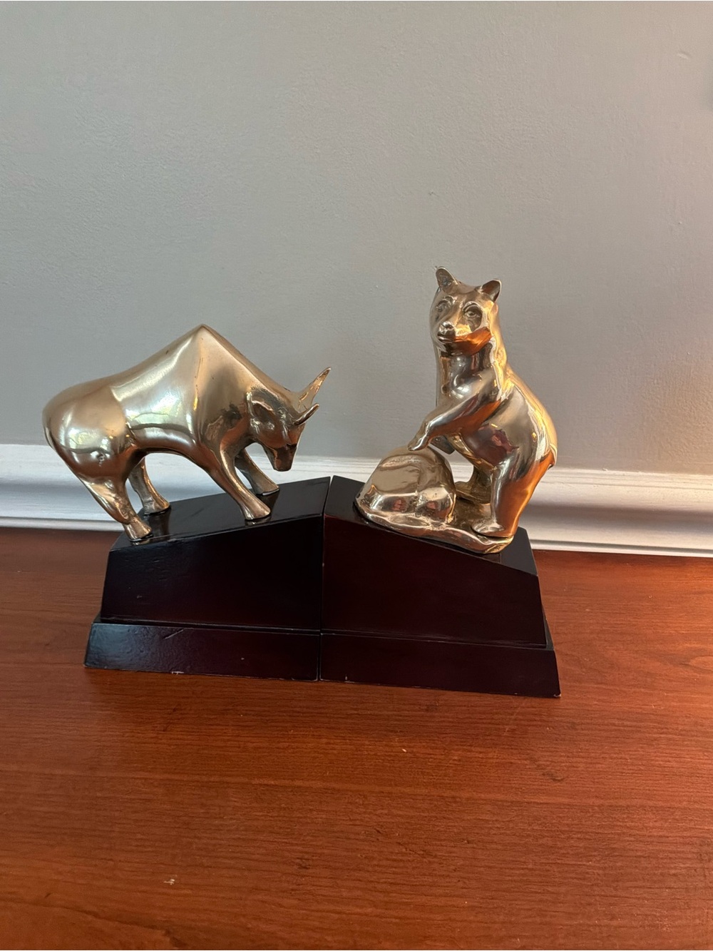 Vintage Mid  Century MCM Wall Street Bull/Bear Brass bookends